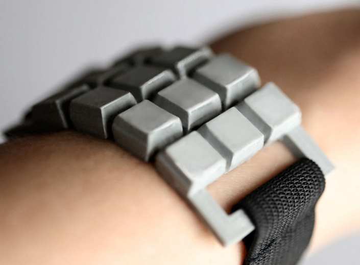 Design model of a wrist device to curb alcohol cravings